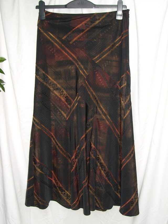 Preview of the first image of PER UNA Brown & Bronze Maxi Skirt - Size 10R.