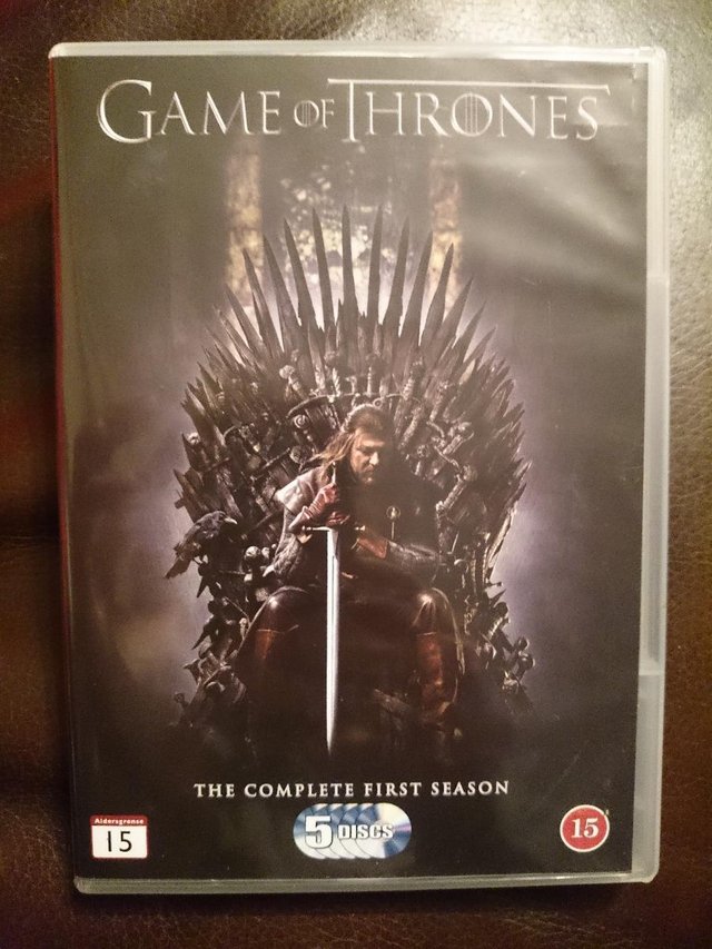 Preview of the first image of Game Of Thrones – The Complete First Season 5 DISC DVD SET.