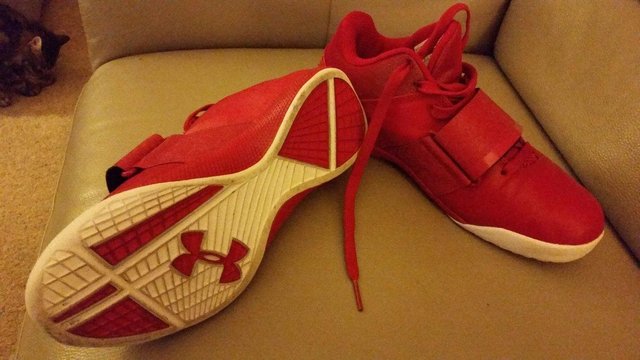 Image 2 of Under armour redbasketball shoes Size 7