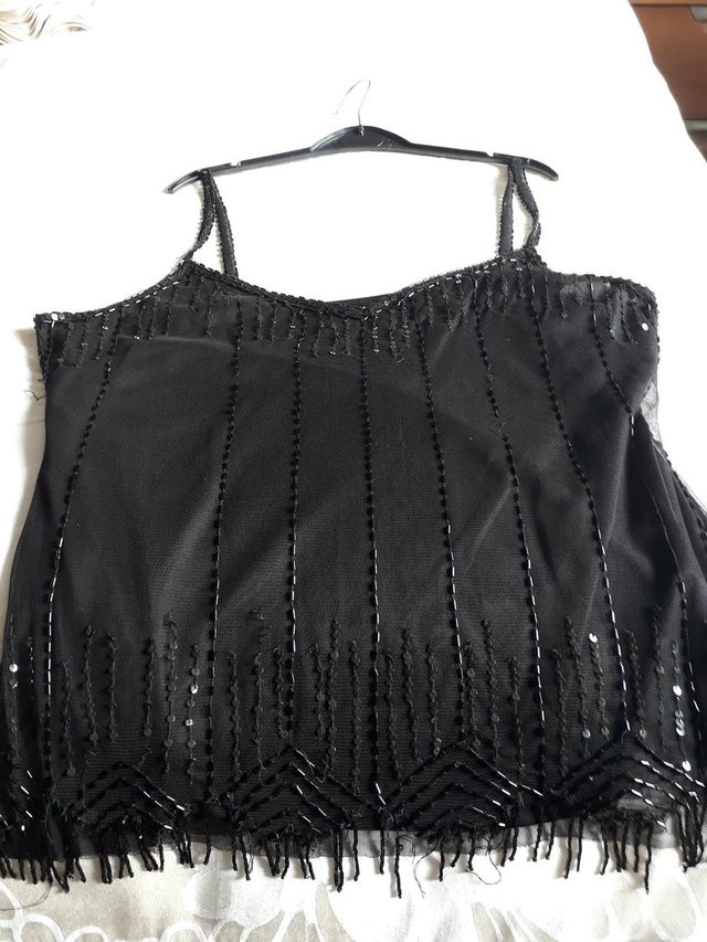 Preview of the first image of Wallis black party top Size 16.