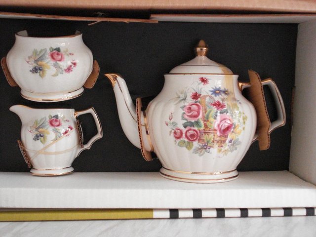 Preview of the first image of Sadler  Fine English Tea Ware set.