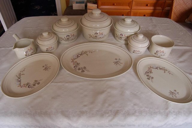 Image 2 of Royal Doulton 'Bredon Hill', 52 Items in 'As New' Condition