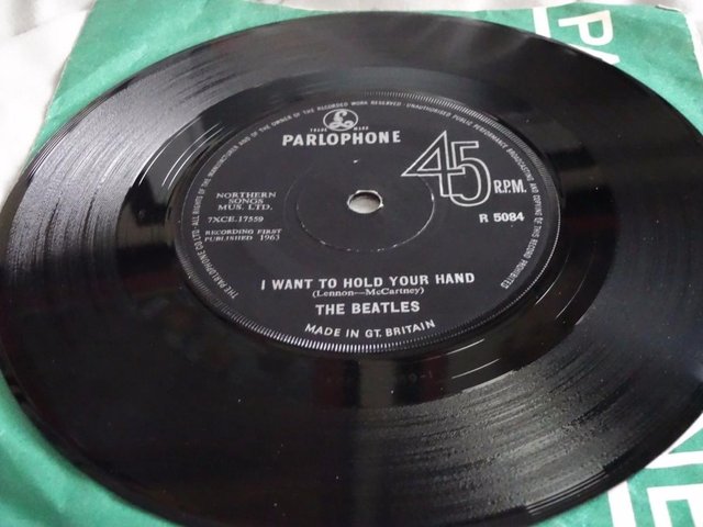 Image 3 of WANTED BEATLES I WANT TO HOLD YOUR HAND SINGLE  SOLID CENTRE