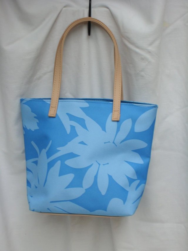 Preview of the first image of ESTEE LAUDER Blue Mini Tote Handbag - NEW.