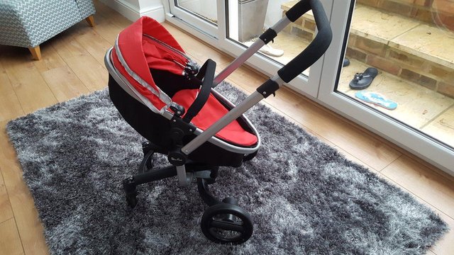 Preview of the first image of Silvercross Dolls Pram.