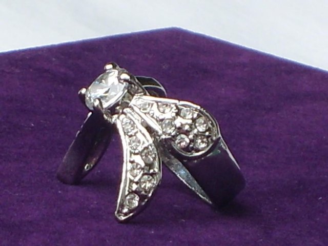 Image 2 of Costume Bow Ring With Diamante - NEW!