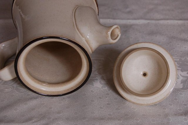 Image 8 of Lovely Teapots Wedgwood 'Primrose' & Denby 'Sahara' As New