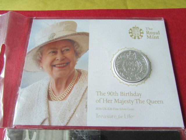 Preview of the first image of THE 90th BIRTHDAY OF HER MAJESTY THE QUEEN SILVER £20 COIN.