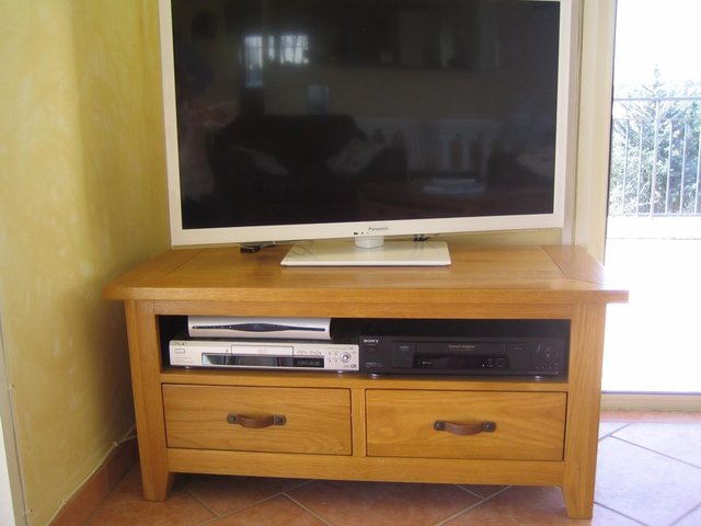 Preview of the first image of TV Unit with storage space.