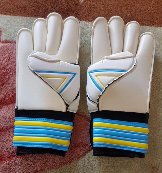 Preview of the first image of Goalkeeper Gloves Finger Save Football Goalie Roll Finger..