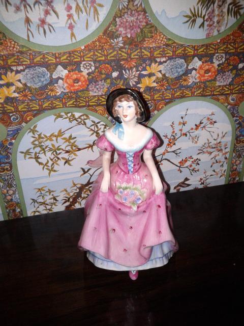 Preview of the first image of vintage coalport penelope....................................