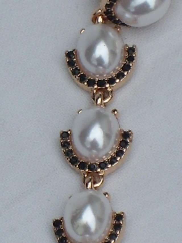 Image 2 of M&S Elegant Clip On Costume Pearl Earrings NEW