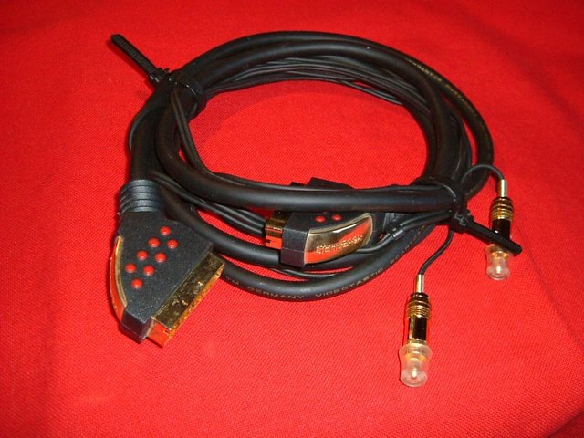 Preview of the first image of SCART / PHONO CABLE Oehlbach Super quality.