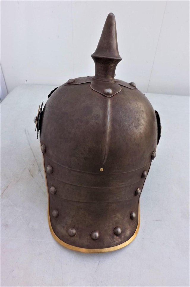Image 4 of 1ww German pichulabe helmet
