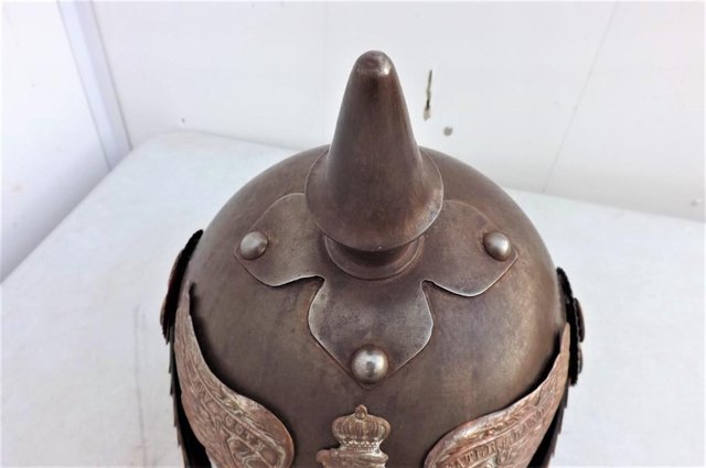 Image 5 of 1ww German pichulabe helmet