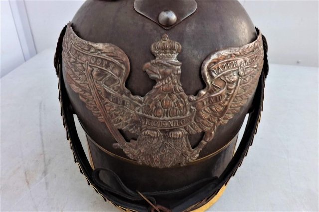 Image 6 of 1ww German pichulabe helmet