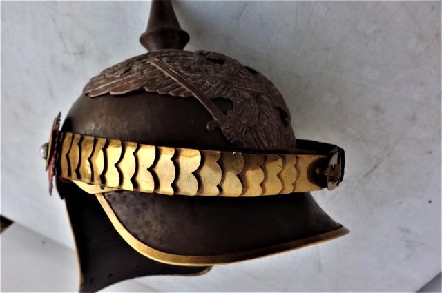 Image 10 of 1ww German pichulabe helmet