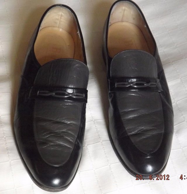 Preview of the first image of BARKERS Gents slip on shoes.