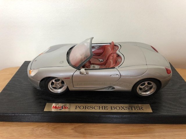 Preview of the first image of Maisto 1:18 scale Porsche Boxster.