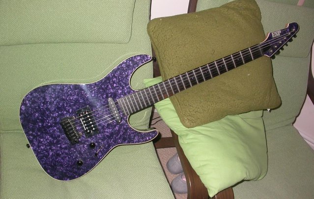 Preview of the first image of ESP CUSTOM SHOP MK2 PEARLOID & ESP FITTED HARD CASE .. RARE.