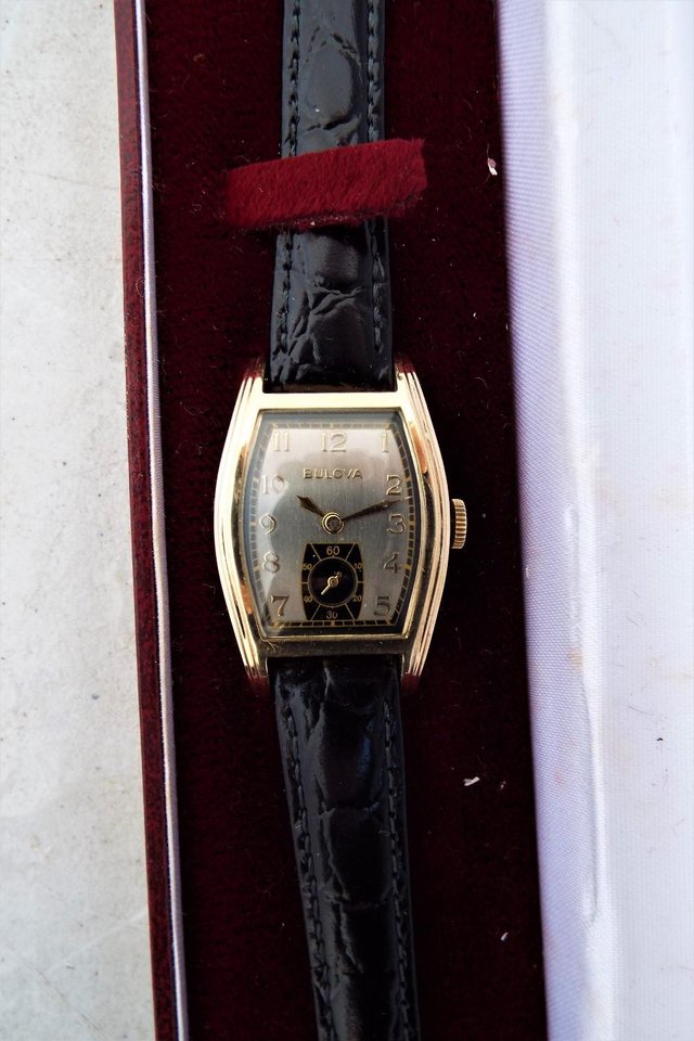 Image 2 of Vintage Art Deco style Genuine Bulova Watch From The 1940'S