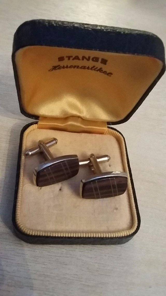Image 2 of Windsor Manhattan Retro Gold Plated Cufflinks with