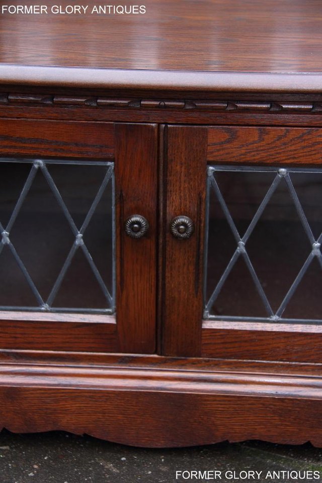 Image 9 of AN OLD CHARM TUDOR BROWN OAK TV CABINET CUPBOARD TABLE STAND