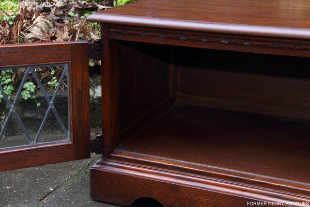 Image 14 of AN OLD CHARM TUDOR BROWN OAK TV CABINET CUPBOARD TABLE STAND
