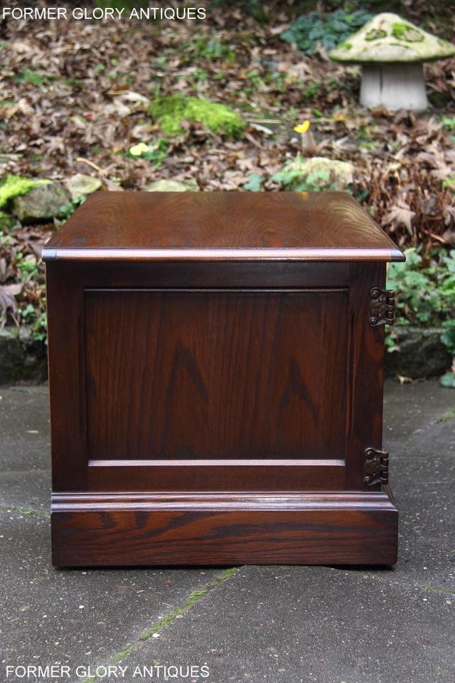 Image 46 of AN OLD CHARM TUDOR BROWN OAK TV CABINET CUPBOARD TABLE STAND