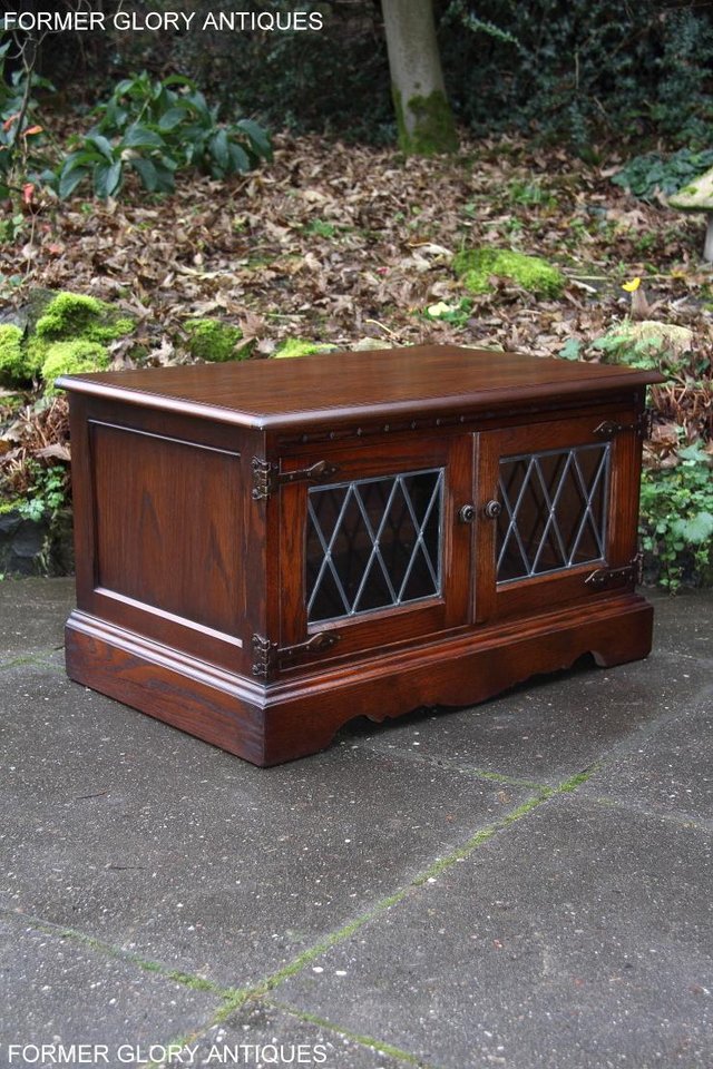 Image 57 of AN OLD CHARM TUDOR BROWN OAK TV CABINET CUPBOARD TABLE STAND