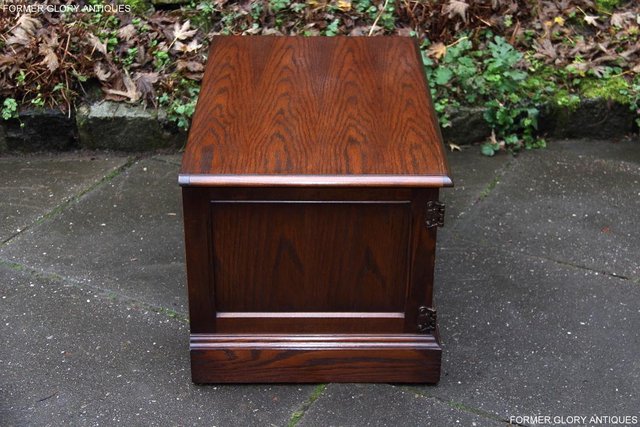 Image 63 of AN OLD CHARM TUDOR BROWN OAK TV CABINET CUPBOARD TABLE STAND
