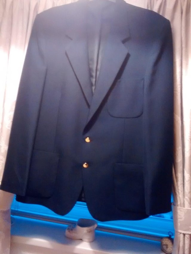 Preview of the first image of Mens Blazer.