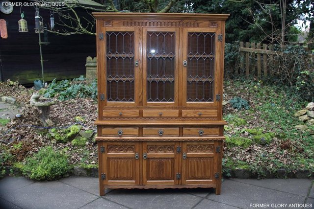 Preview of the first image of AN OLD CHARM OAK DISPLAY CABINET CUPBOARD SIDEBOARD DRESSER.