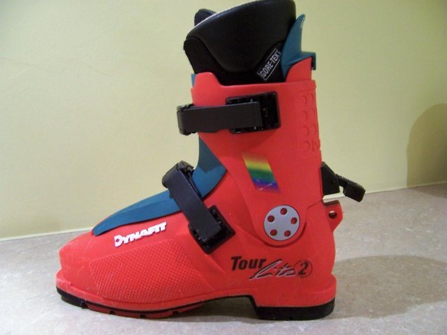 Preview of the first image of Crampon/Ski Boots. Plastic outer..