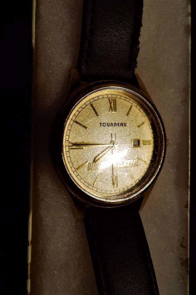 Image 3 of Mans wristwatch of quality
