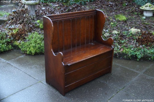 Image 2 of A TITCHMARSH AND GOODWIN OAK MONKS BENCH BOX SETTLE ARMCHAIR