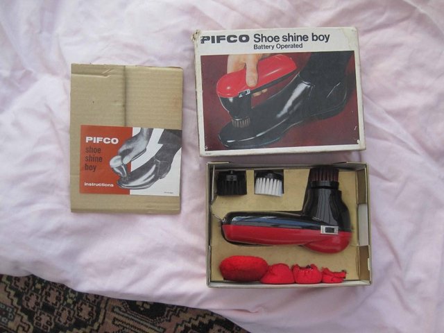 Preview of the first image of pifco battery operated shoe shine set £9.