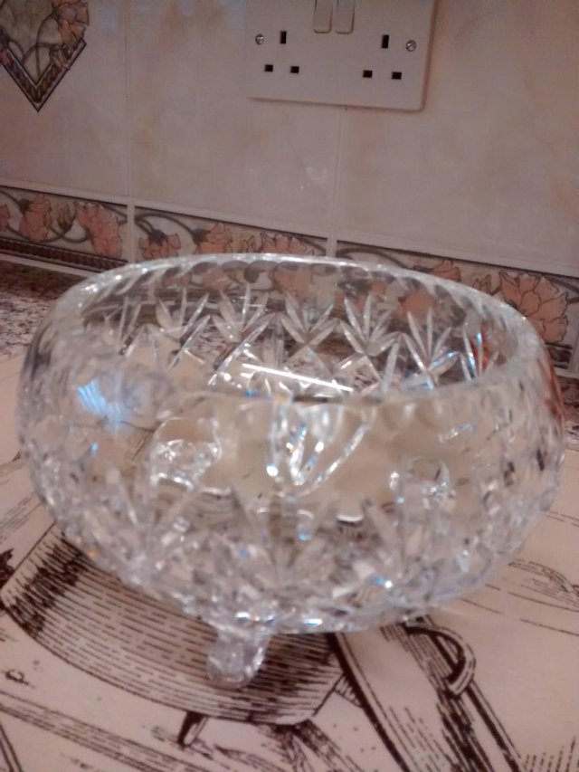 Image 3 of decorative Glass Dish/Bowl
