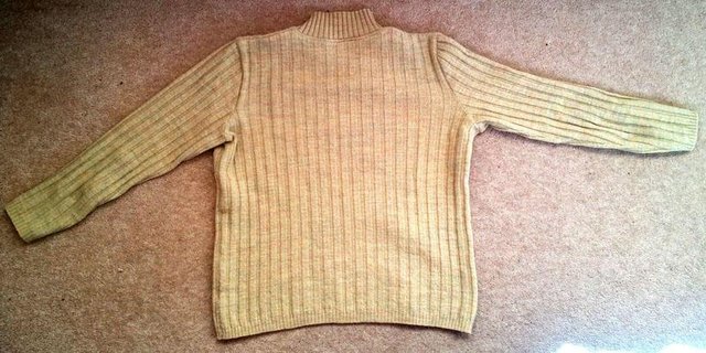 Preview of the first image of Unusual Girls Sweater in Wool.