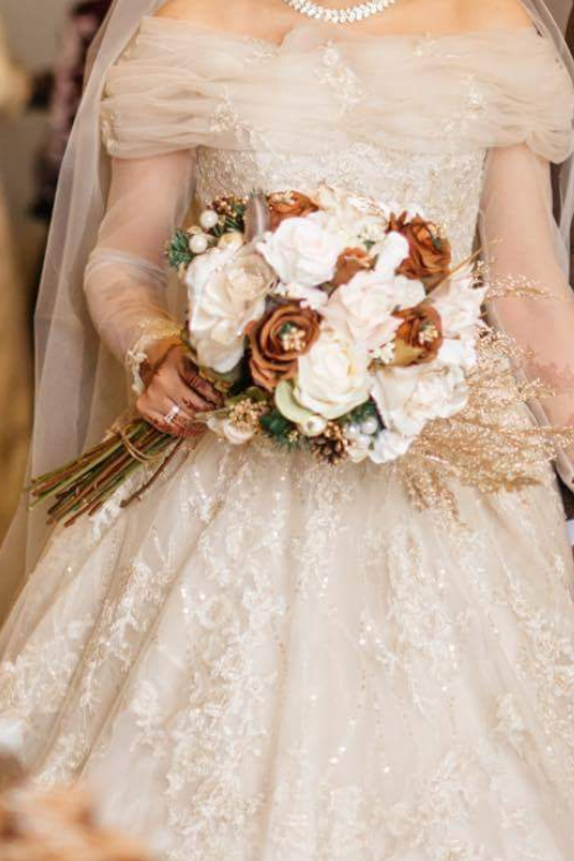 Image 2 of Ian Stuart Savanna Wedding Bridal Dress size 6-8