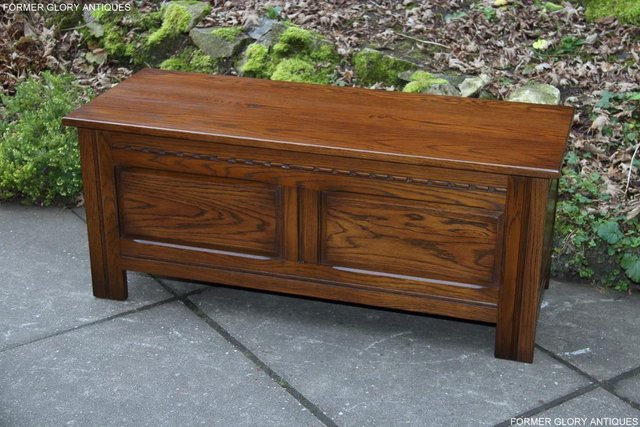 Image 77 of OLD CHARM LIGHT OAK BLANKET TOY BOX RUG CHEST COFFEE TABLE