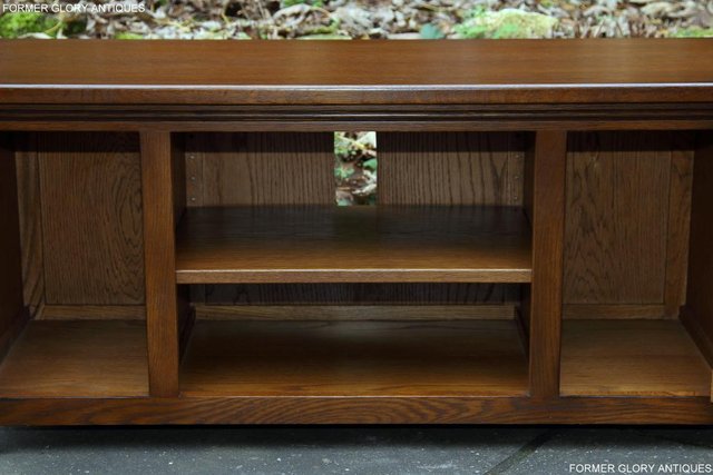 Image 23 of OLD CHARM LIGHT OAK TV DVD CD CABINET CUPBOARD STAND TABLE