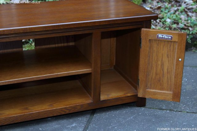 Image 54 of OLD CHARM LIGHT OAK TV DVD CD CABINET CUPBOARD STAND TABLE