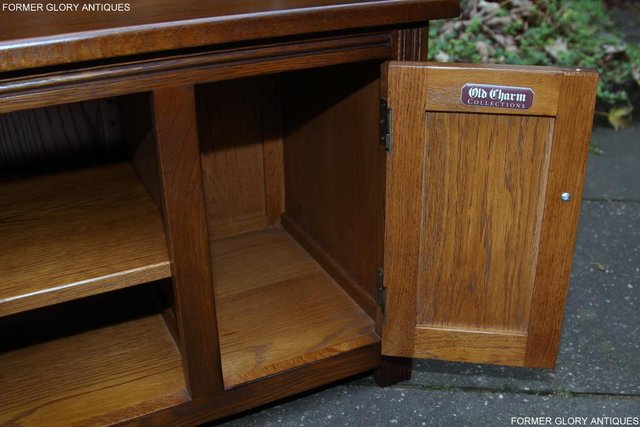 Image 59 of OLD CHARM LIGHT OAK TV DVD CD CABINET CUPBOARD STAND TABLE