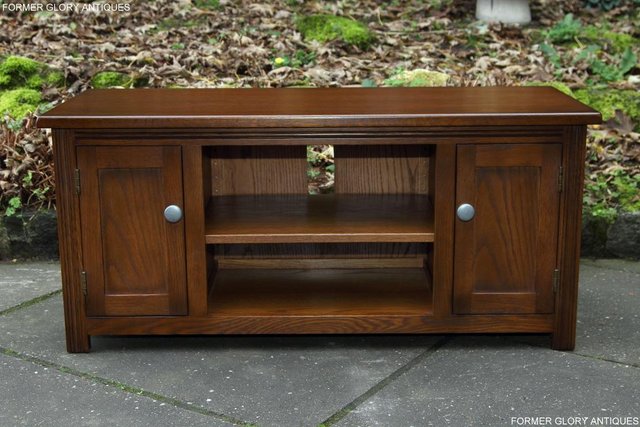 Image 65 of OLD CHARM LIGHT OAK TV DVD CD CABINET CUPBOARD STAND TABLE