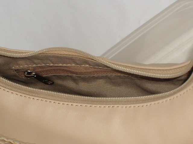 Image 3 of Cream Leather Shoulder Handbag NEW!