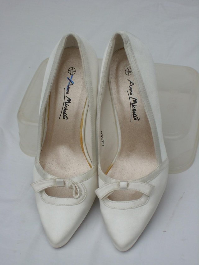 Preview of the first image of ANNE MICHELLE Satin Wedding Shoes – Size 4/37 NEW!.