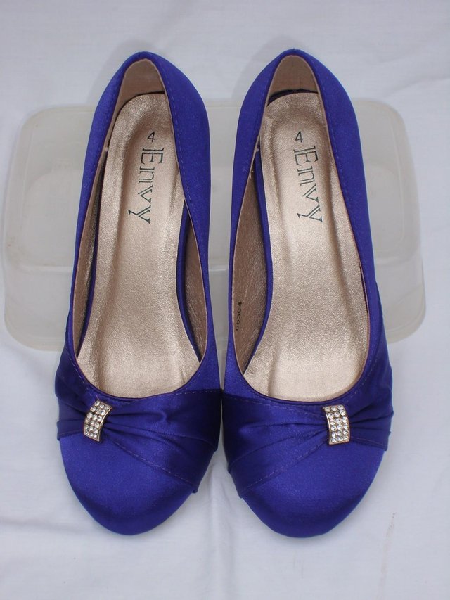 Image 2 of ENVY Purple Satin Court Shoes – Size 4/37 NEW!