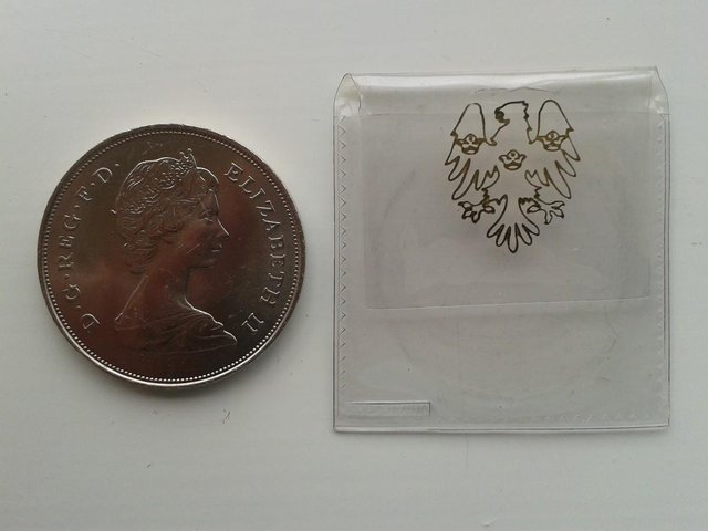 Image 2 of 1981 Great Britain 25 New Pence Coin KM# 925 (aFDC)