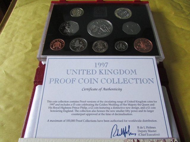 Preview of the first image of 1997 ROYAL MINT DELUXE PROOF SET..